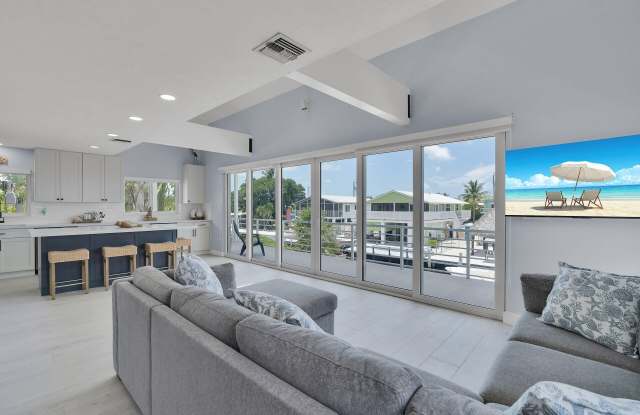 121 Long Key Lake Drive Gallery 4