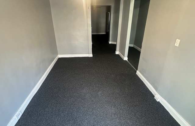 1917 N Fulton Ave photos photos