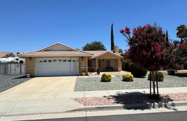 Charming 3 Bedroom, 2 Bathroom Home in Hemet photos photos