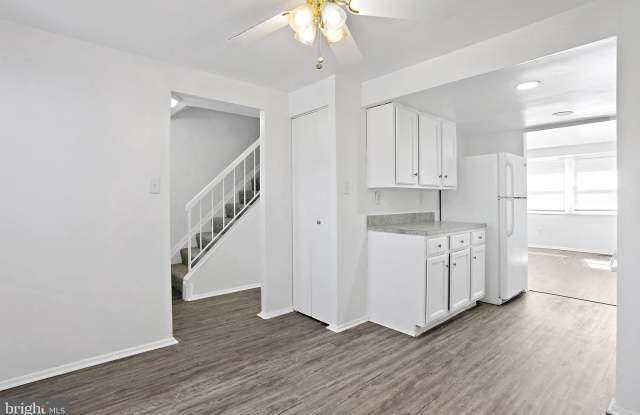 9427 MERRYREST Road Gallery 3