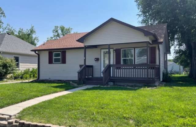 1000 N. Hewett Ave. photos photos