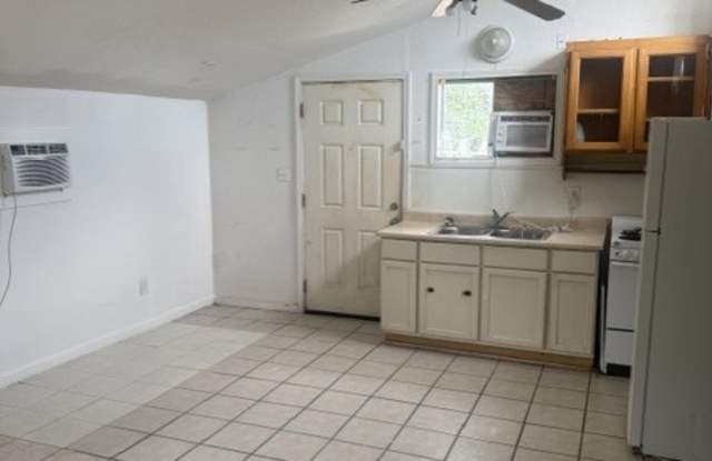 1335 6th Street - C Gallery 3