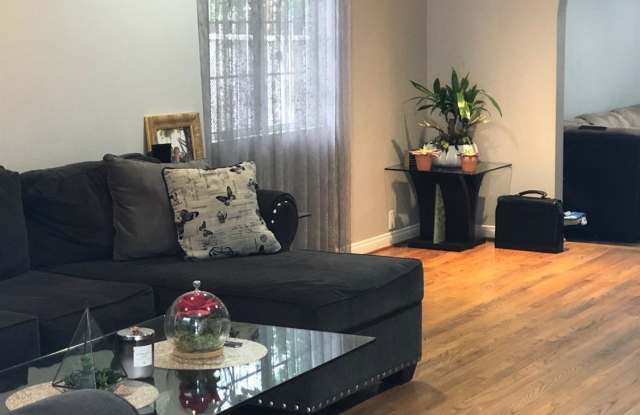 6215 Goodland Place Gallery 3