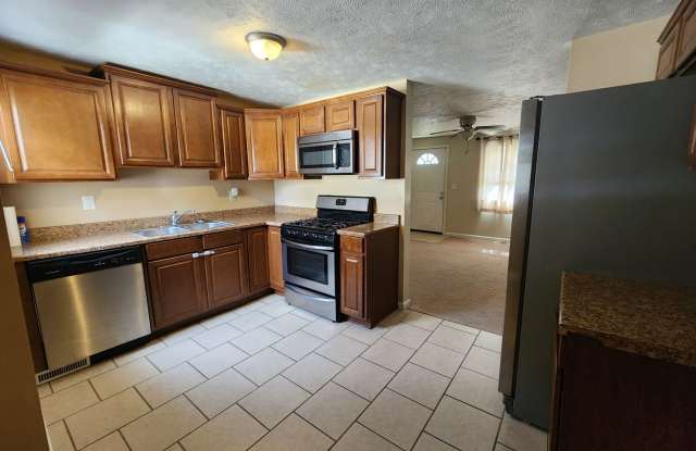 Clean, 3 Bedroom Home Available Today! photos photos