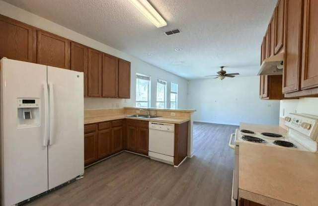 515 HOPEWELL Drive Gallery 2