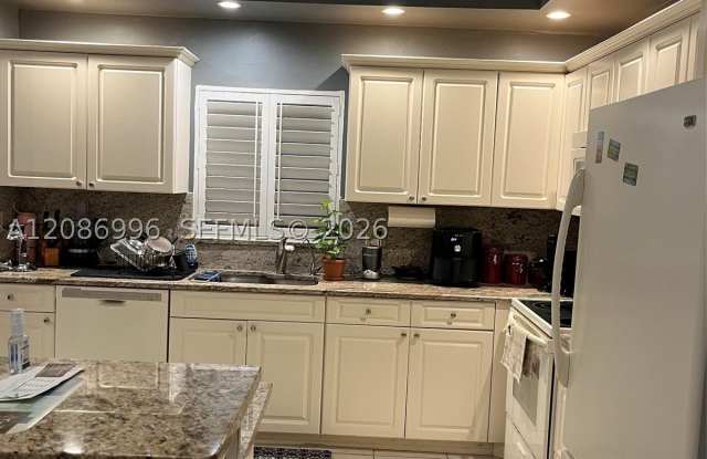 3212 Anthony Cir S Gallery 4