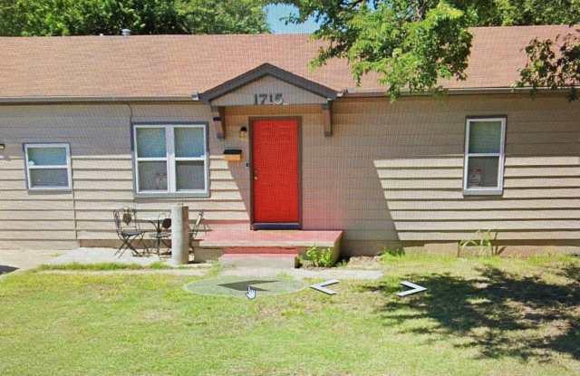 1715 NW Lindy- COMING SOON! photos photos