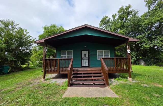 3 Bedroom / 1.5 Bath Home in Lake Station photos photos