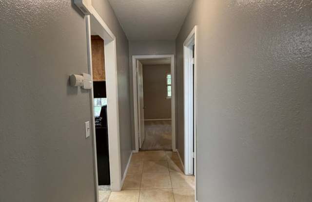 Newly Updated - Granite Counters - 4 Bd/3 Ba - Spacious Gallery 4