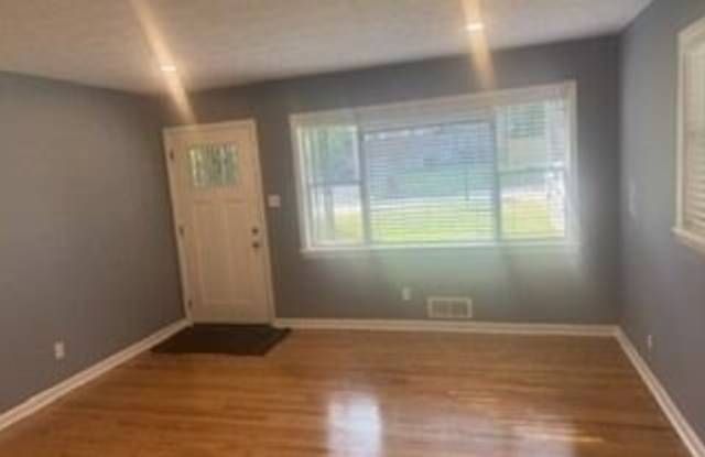 2792 Altaview Drive SE Gallery 3
