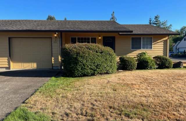 2Bd/1.5Bath Single story duplex McMinnville - 822 Southwest Fellows Street, McMinnville, OR 97128