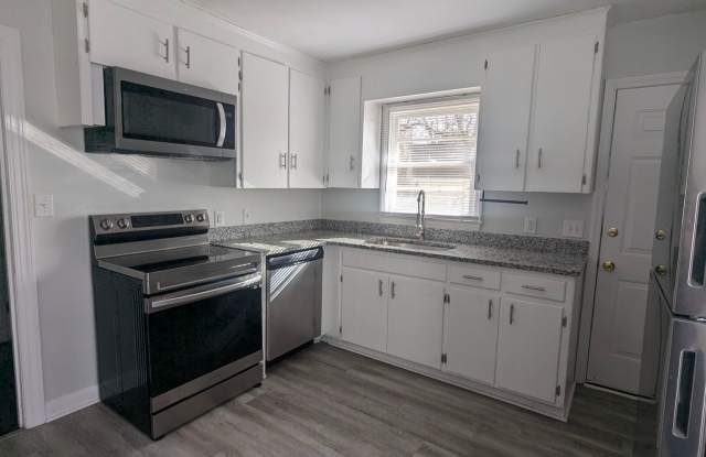 Charming 2-Bedroom Home in the Heart of Greensboro - 1405 Grove Street, Greensboro, NC 27403 Charming 2-Bedroom Home in the Heart of Greensboro - 1405 Grove Street, Greensboro, NC 27403