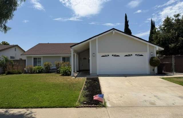 On Cul-De-Sac: 4 Bedroom 2 Bath Single Story Home photos photos