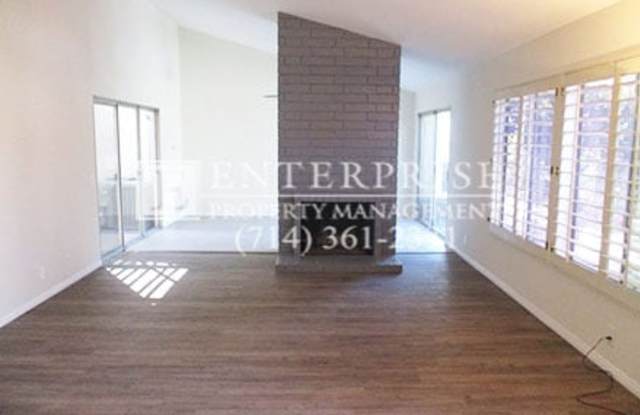 14452 Poplar Drive Gallery 4