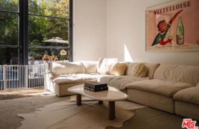 1803 North Stanley Avenue Gallery 3