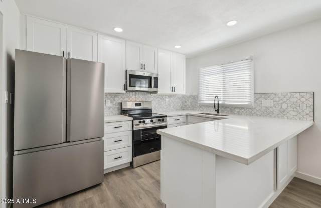 6173 N GRANITE REEF Road photos photos