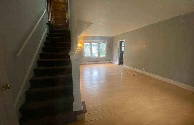 513 Village - 6 Bed/2 Bath House Near WMU/K College photos photos