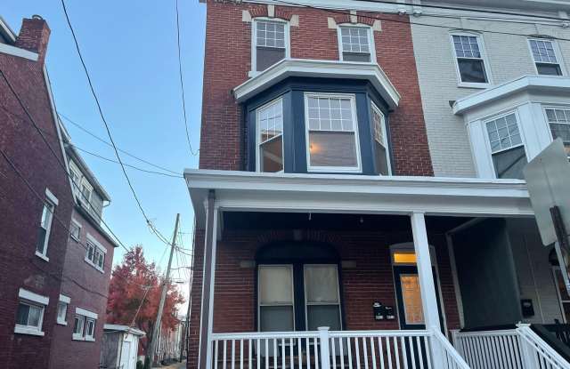 124 E JAMES STREET - 124 East James Street, Lancaster, PA 17602