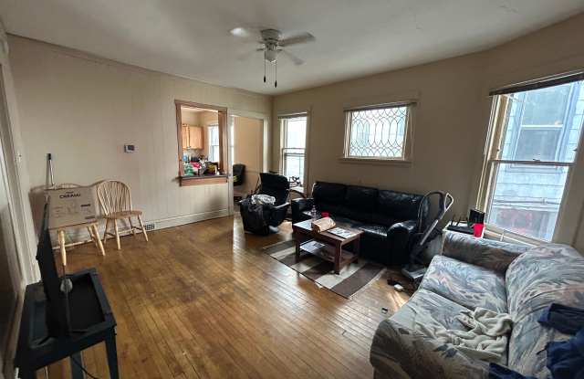 114 South Blair Street - 1 Gallery 3