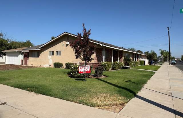 Spacious corner lot home coming soon! Gallery 3