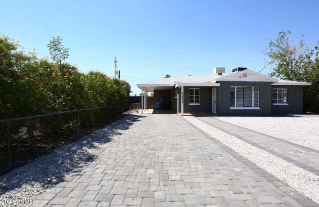 1417 E HOOVER Avenue Gallery 4