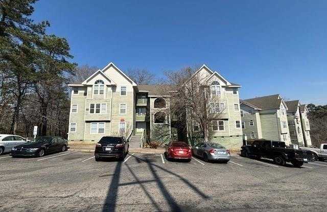 978 Stewarts Creek Drive unit: 3 photos photos 978 Stewarts Creek Drive unit: 3 photos photos