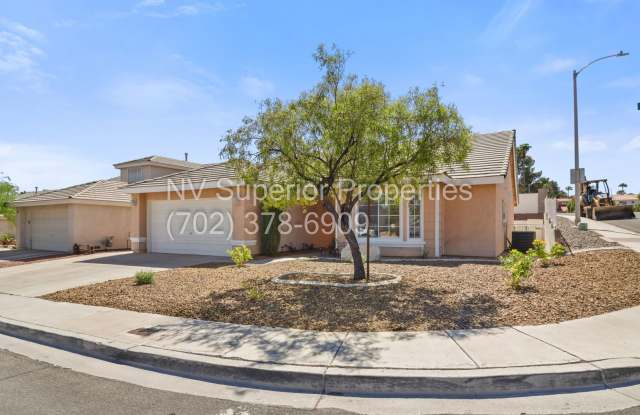 Green Valley!! Single Story!! Small RV Parking!! All Appliances!! Small RV or Boat parking!!! Gallery 4