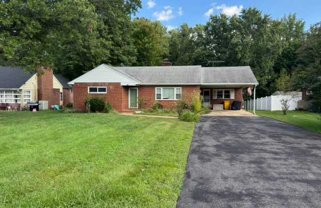 Lovely 3 BR/2 BA Single-Family Home in Glen Burnie! photos photos