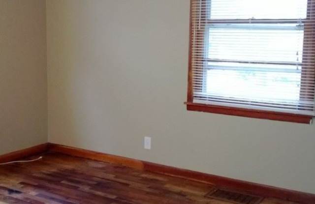 1806 Klemp St Gallery 4