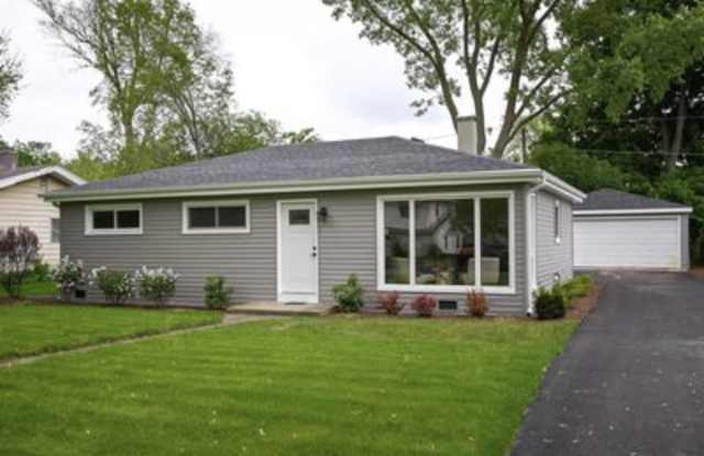 355 North 2nd Avenue - 355 North 2nd Avenue, Villa Park, IL 60181