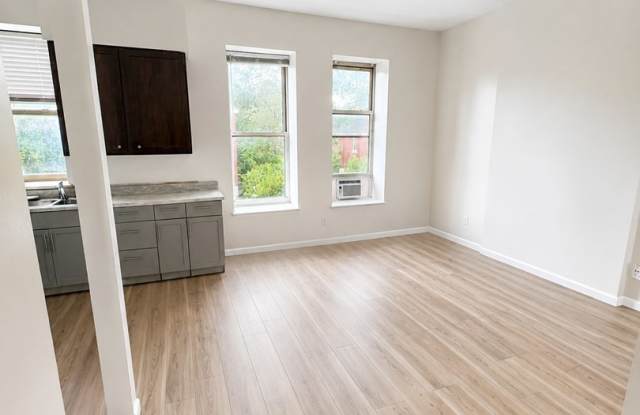 4417 Strodtman Place Gallery 3