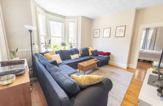 68 Pleasant Street photos photos