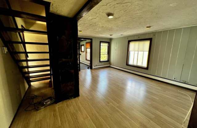 31 Dell Ave. photos photos