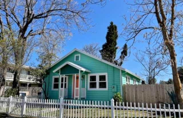 1063 Gilbert St Gallery 2