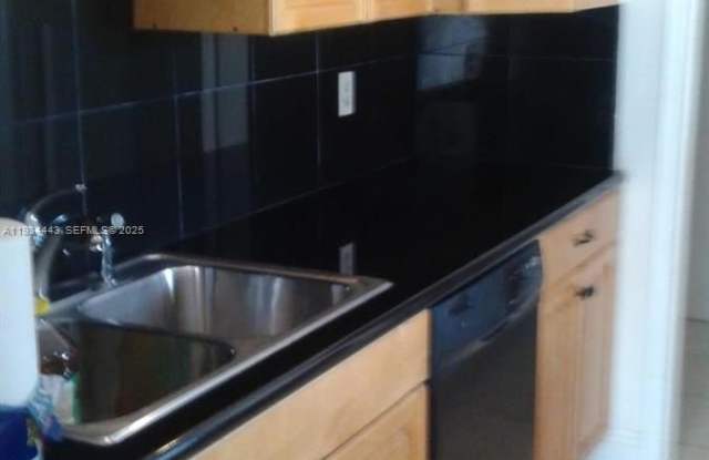 728 SW 73rd Ave photos photos