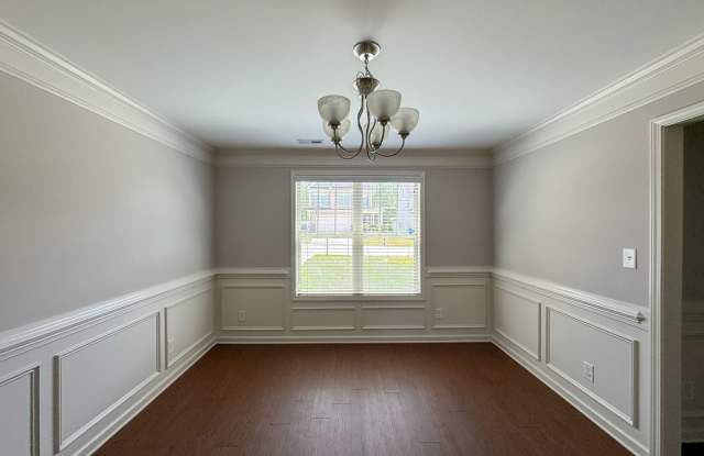 Lovely 3 Bed 2.5 Bath Home in Lextington Plantation Gallery 4