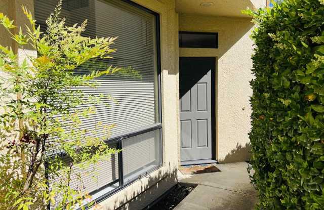3089 Lakemont Dr Gallery 2