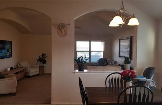 15600 Gatehouse Drive Gallery 3