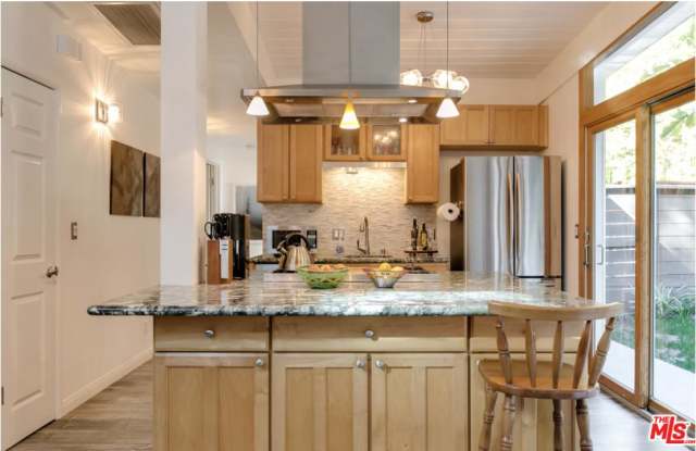 7234 WOODROW WILSON Drive Gallery 3