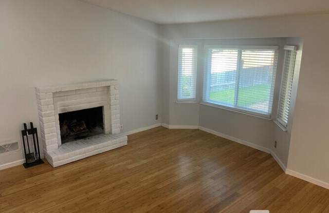 3021 Lillard Dr Gallery 1