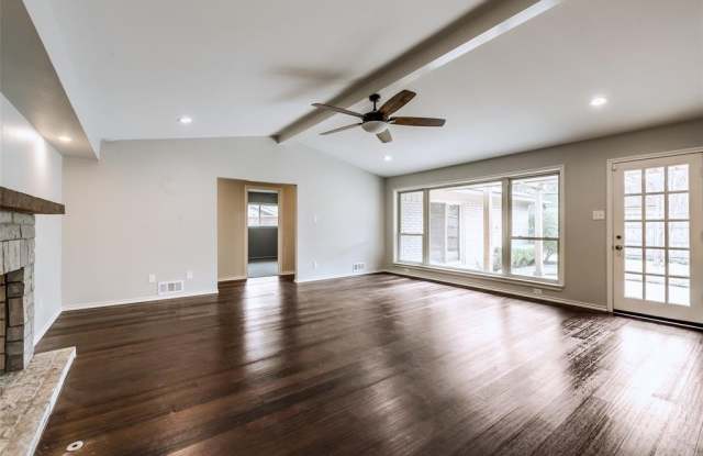 6306 Highgate Lane Gallery 2