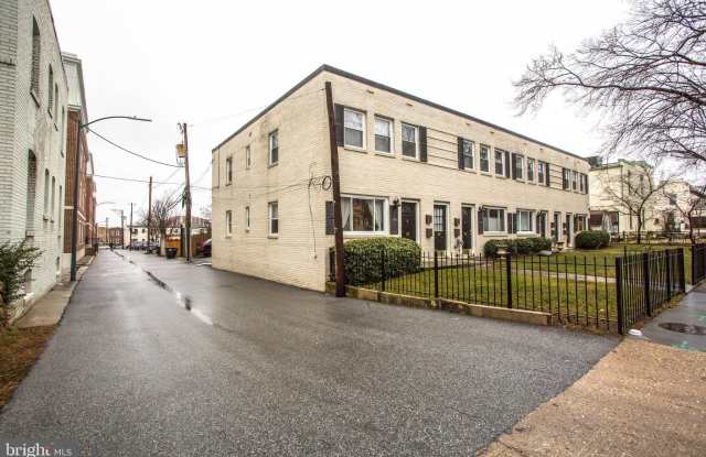22 17TH STREET SE Gallery 3