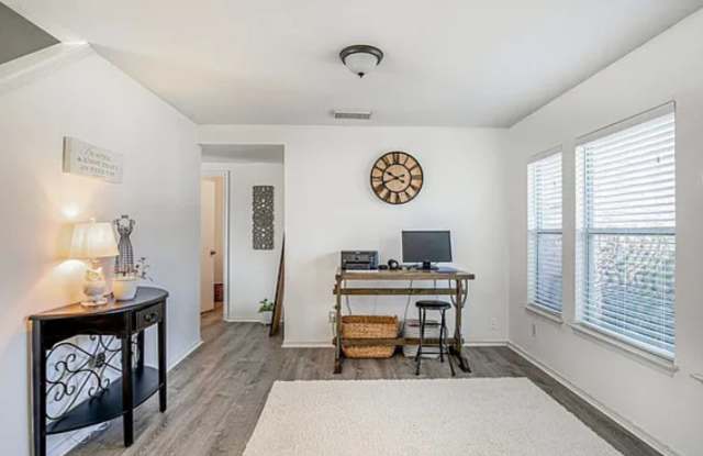 $300 CREDIT APPLY NOW! 7822 Encanto Vista, San Antonio TX 78244 Gallery 4