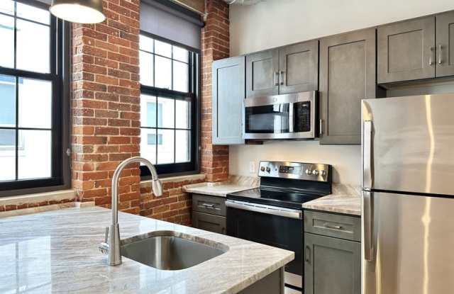 128 Chandler Street - Unit 402 Gallery 4