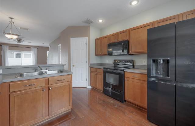 4951 ELIZABETH Court Gallery 4
