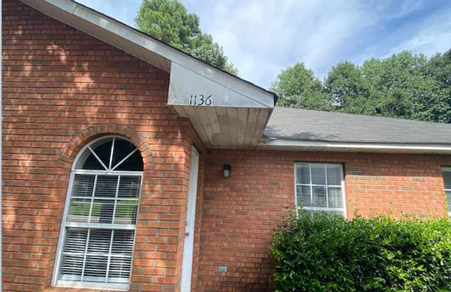 Northpointe Duplex Available for May! photos photos