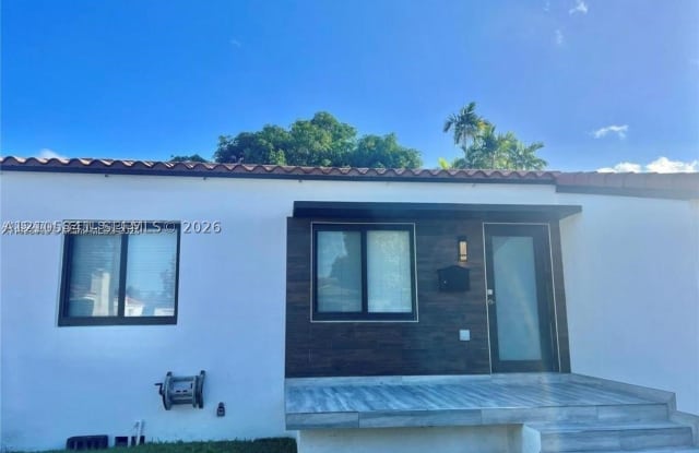 3110 SW 19th Ter Gallery 1