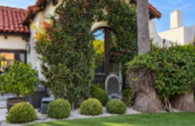 439 North La Jolla Avenue Gallery 1
