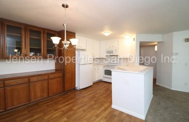 17627 Pomerado Road Gallery 3