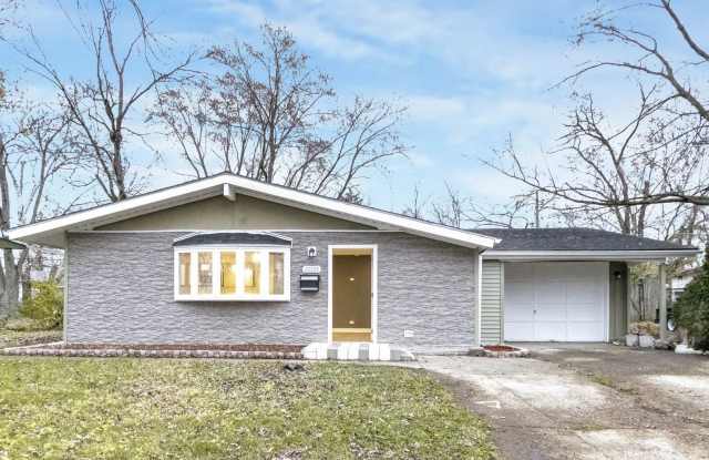 22339 Strassburg Avenue photos photos